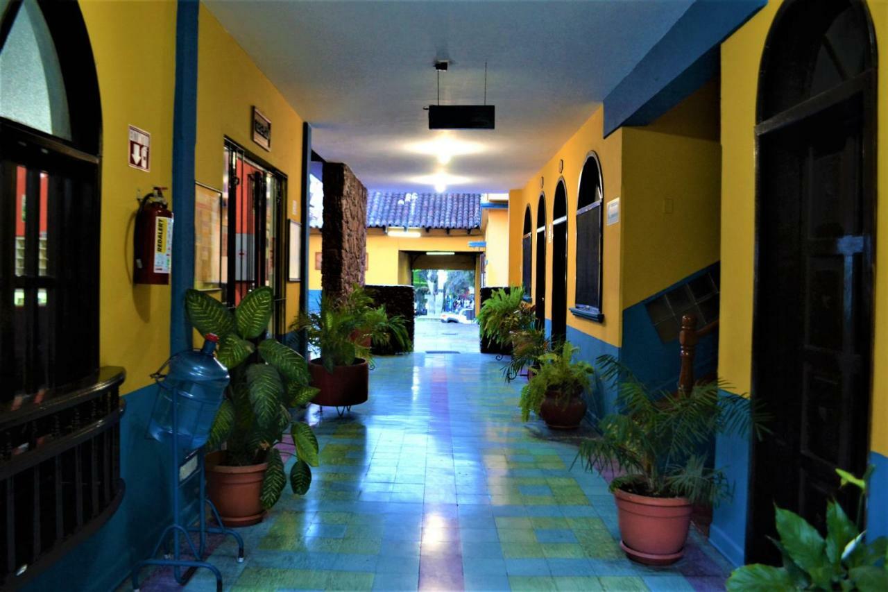 Hotel Delfin Comitan Exterior photo